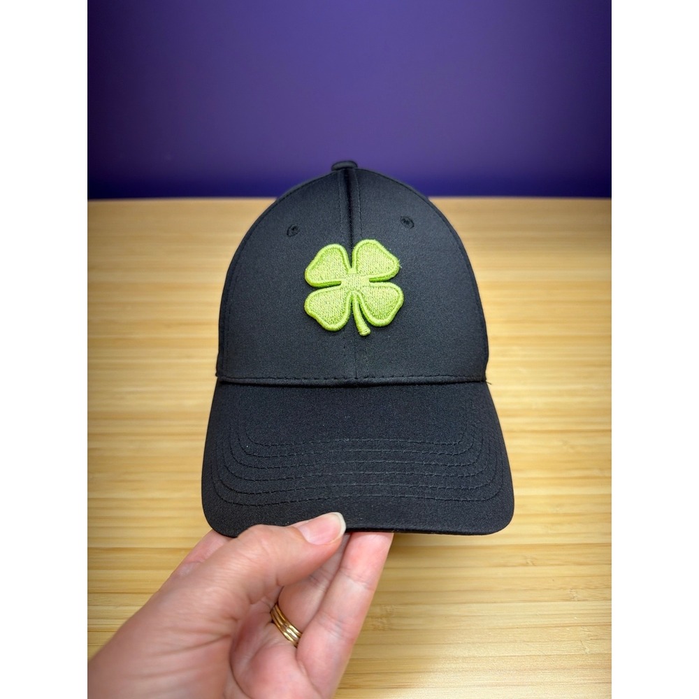 Black Clover Live Lucky Black Flexfit Hat Cap S/M Green Clover